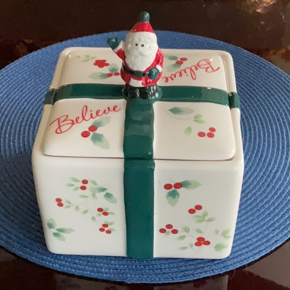 Pfaltzgraff Other - ❤️SALE ❤️🌿NWOT Pfaltzgraff Winterberry Santa Treat Jar🌿